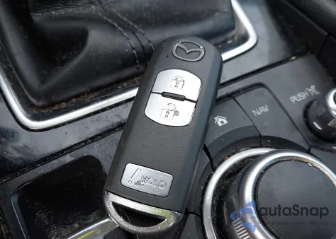 2018 Mazda Mazda3 Sport из США, поврежденный, VIN 3MZBN1K70JM264826